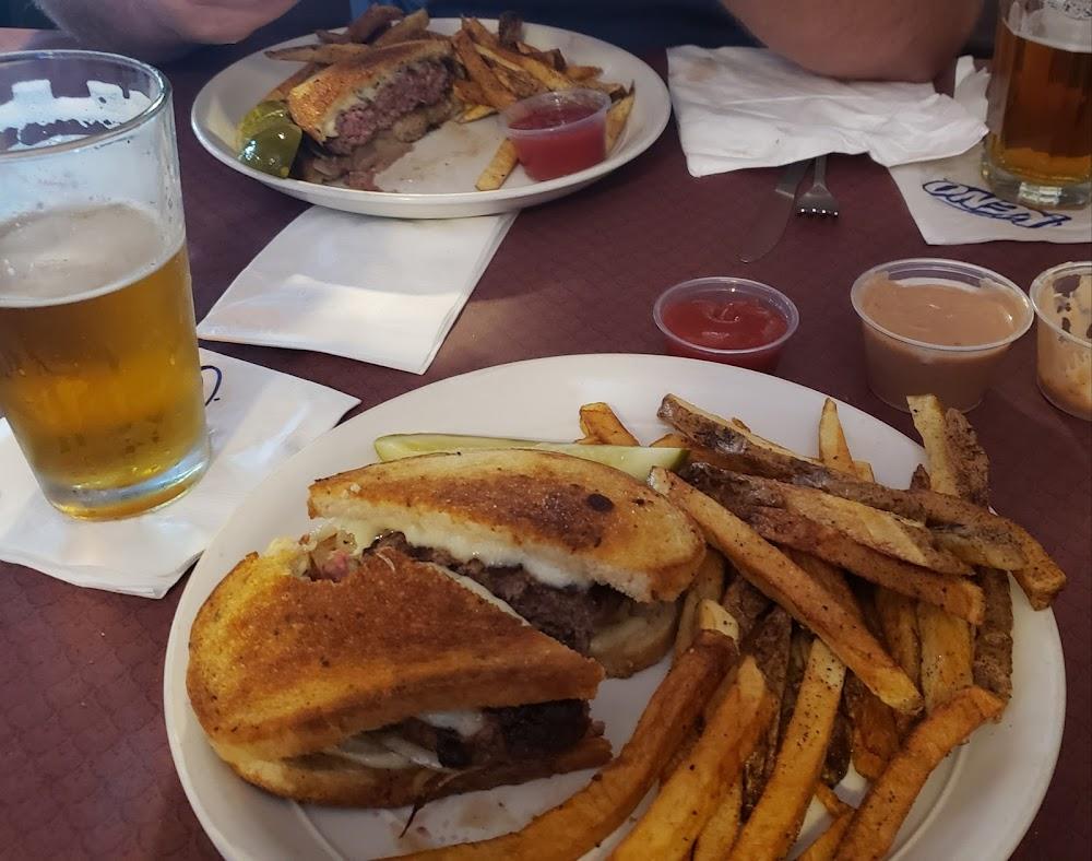 Art's Pub